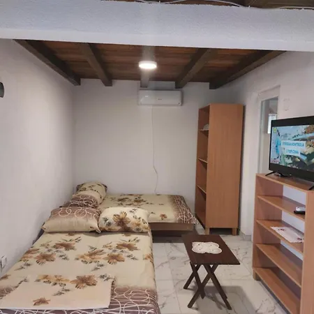 Vikendica Za Odmor Maksim,zelinje- Zvornicko Jezero Tatil Evi